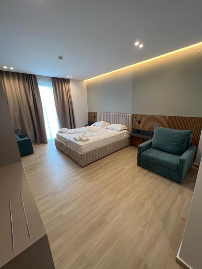 Hotel Onix Ksamil Exteriör bild