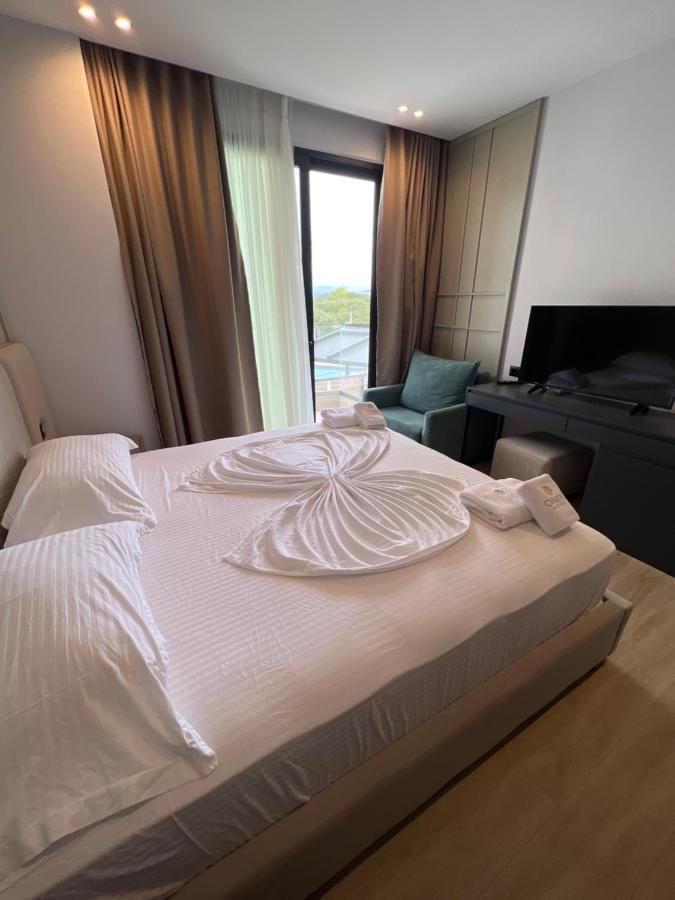 Hotel Onix Ksamil Exteriör bild