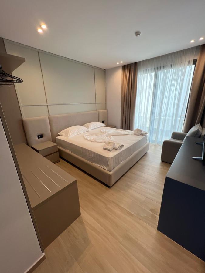 Hotel Onix Ksamil Exteriör bild