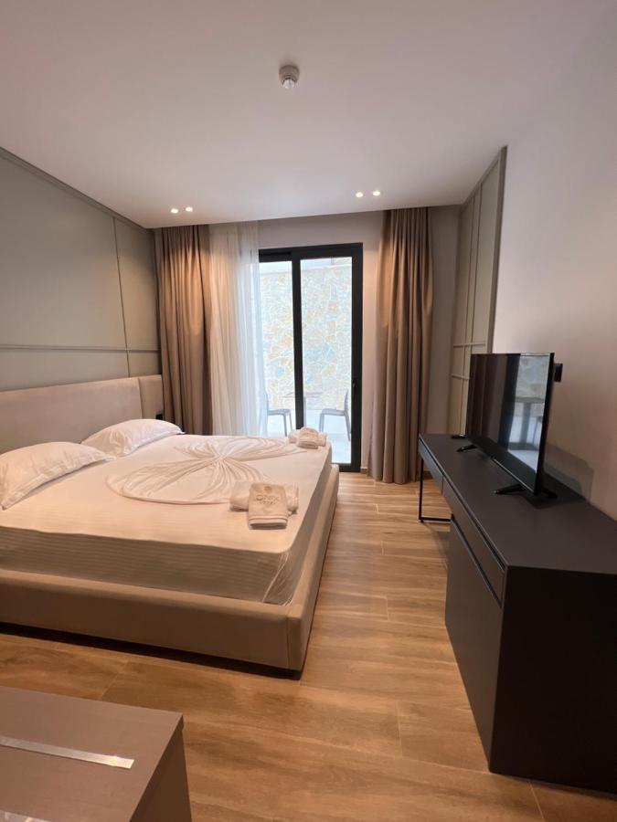 Hotel Onix Ksamil Exteriör bild